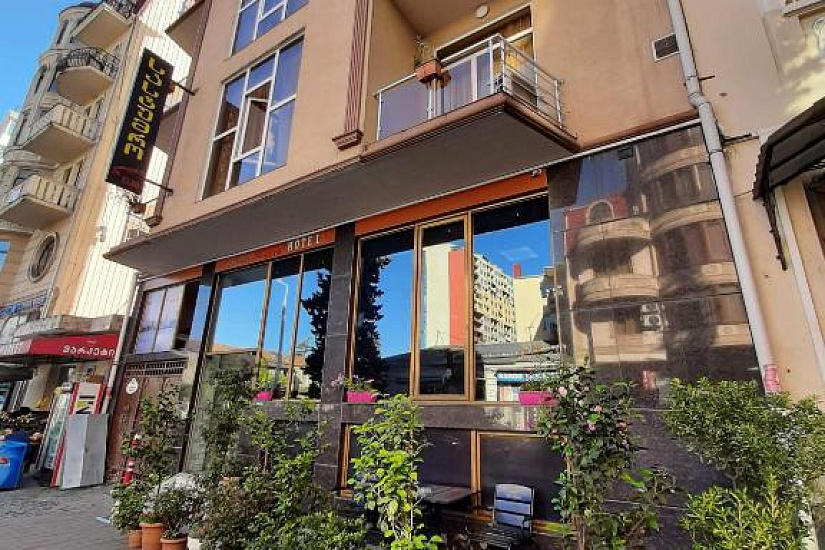 Hotel Elio Inn - Изображение 1